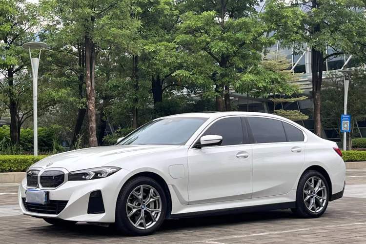 Używany BMW i3 2024 eDrive 35 L Guazi used car, China used car export, Used car for sale, Used cars, Cheapest cars for sale