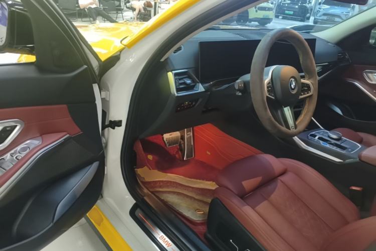 Used BMW i3 2024 eDrive 35 L Driver Seat