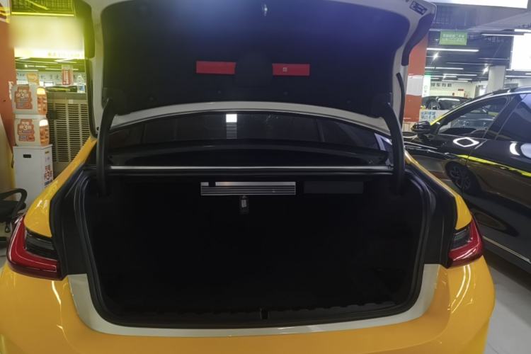 Used BMW i3 2024 eDrive 35 L Trunk