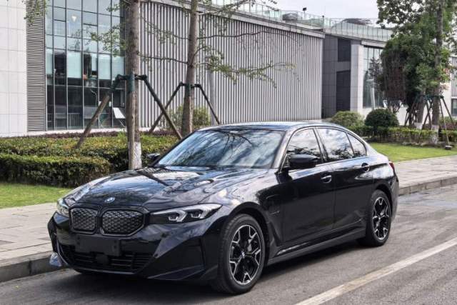 Used BMW i3 2025 eDrive 40 L Midnight Edition