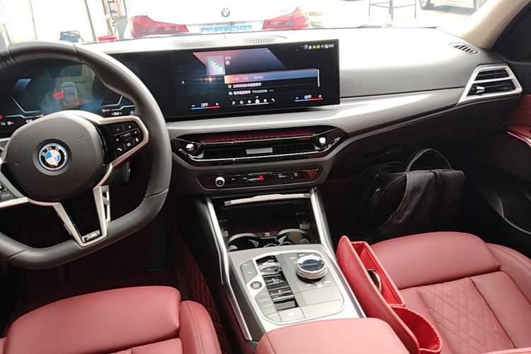 Used BMW i3 2025 eDrive 35 L Audio And AC Panel