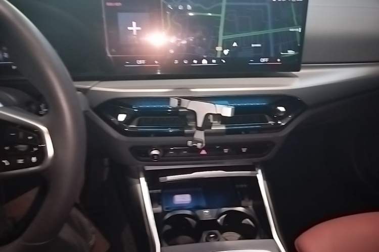 Used BMW i3 2025 eDrive 35 L Audio And AC Panel
