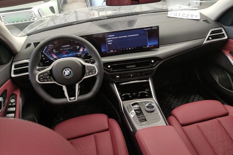 Used BMW i3 2025 eDrive 35 L Center Console