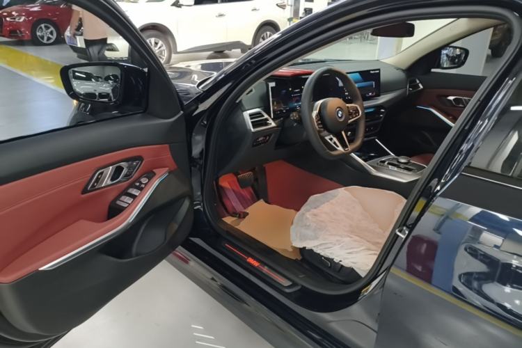 Used BMW i3 2025 eDrive 40 L Midnight Edition Driver Seat