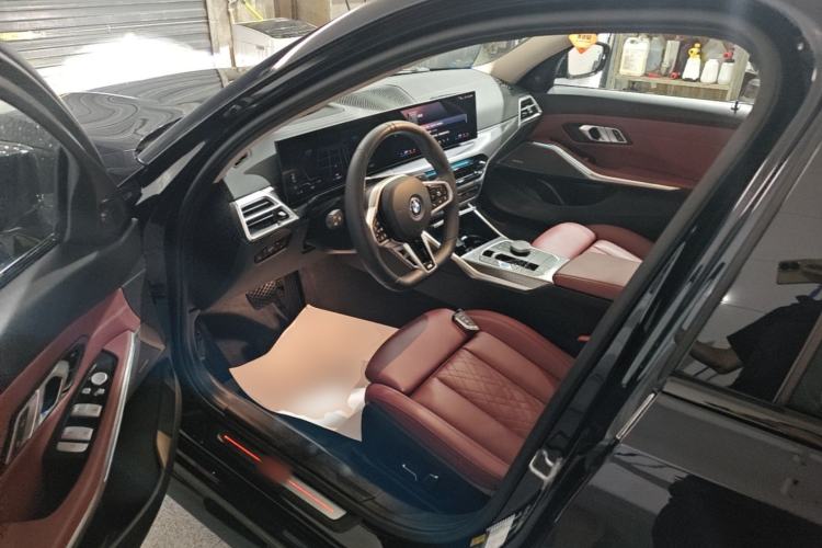Used BMW i3 2025 eDrive 40 L Midnight Edition Driver Seat
