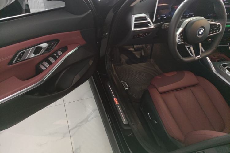Used BMW i3 2025 eDrive 35 L Driver Seat