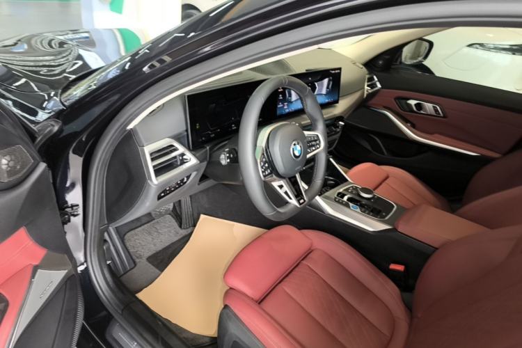 Used BMW i3 2025 eDrive 40 L Midnight Sports Package Driver Seat