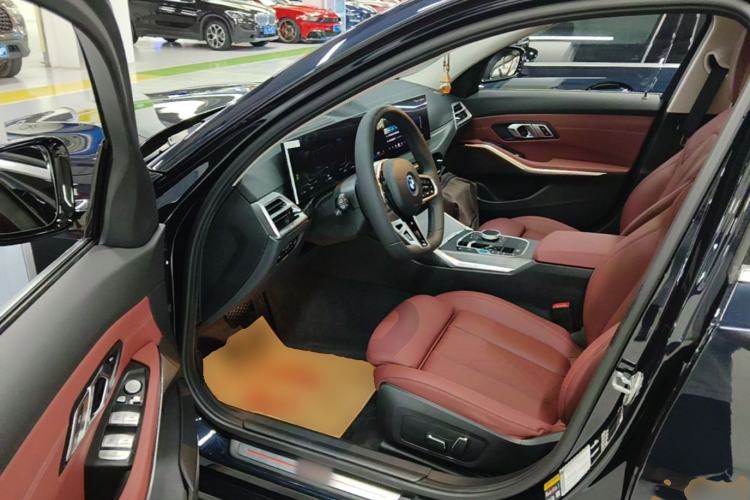Used BMW i3 2025 eDrive 35 L Driver Seat