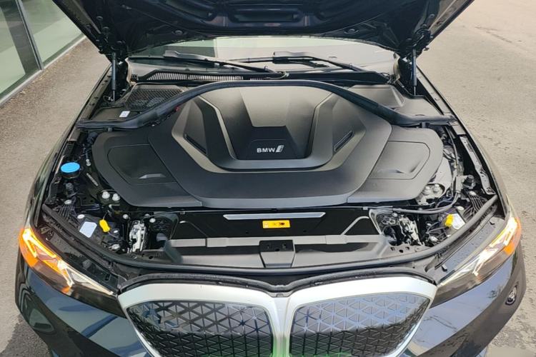 Used BMW i3 2025 eDrive 35 L Engine Bay