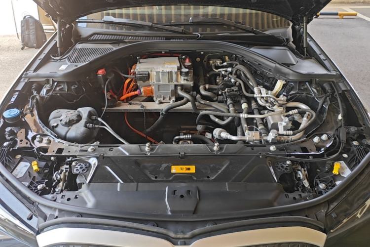 Used BMW i3 2025 eDrive 35 L Engine Bay