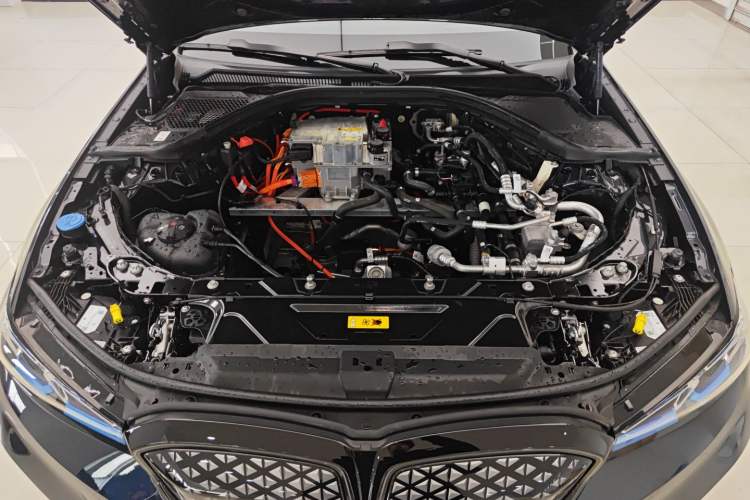Used BMW i3 2025 eDrive 40 L Midnight Sports Package Engine Bay