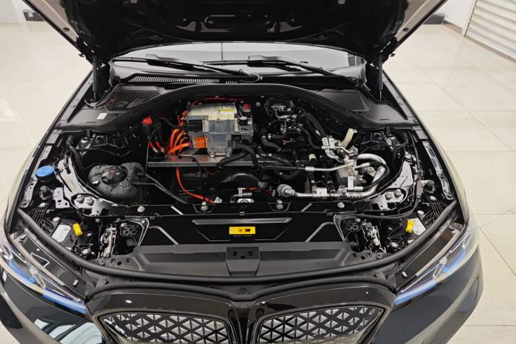 Used BMW i3 2025 eDrive 40 L Midnight Sports Package Engine Bay
