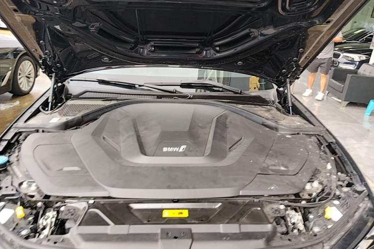 Used BMW i3 2025 eDrive 35 L Engine Bay
