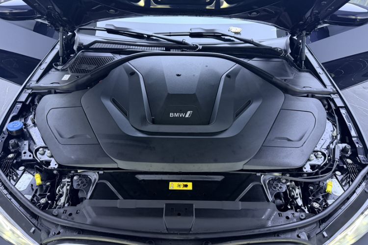 Used BMW i3 2025 eDrive 35 L Engine Bay