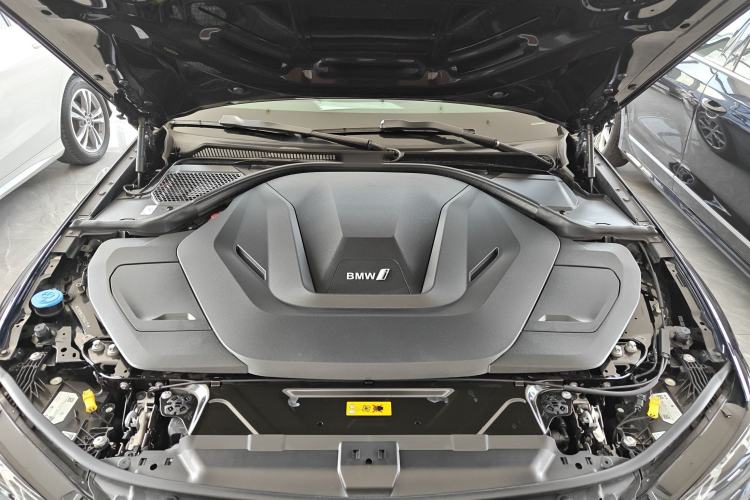 Used BMW i3 2025 eDrive 35 L Engine Bay