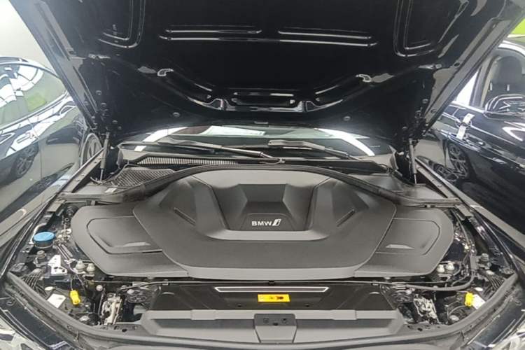 Used BMW i3 2025 eDrive 35 L Engine Bay