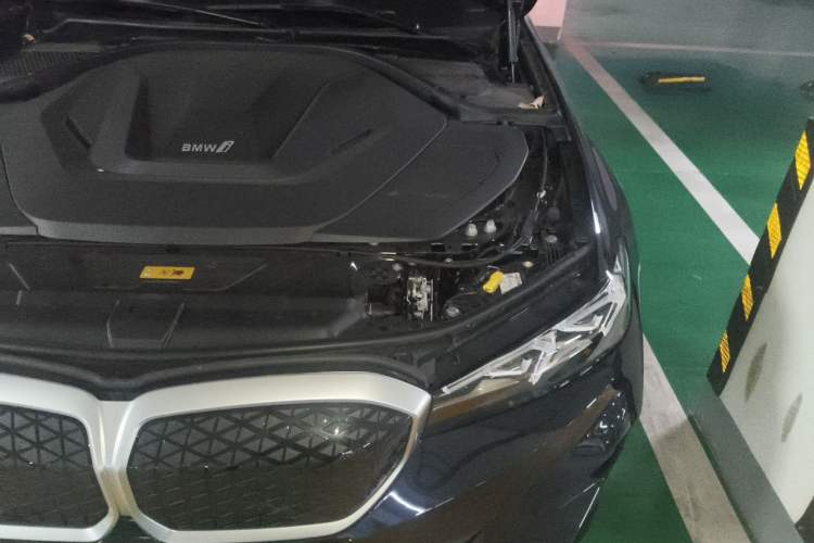 Used BMW i3 2025 eDrive 35 L Engine Bay Left