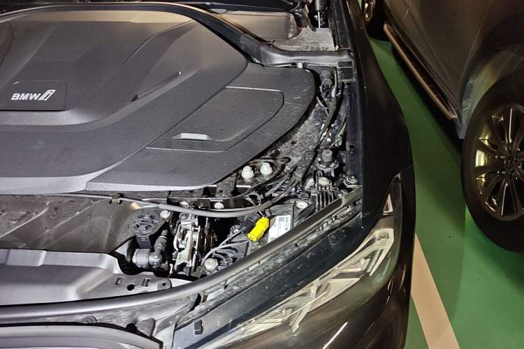 Used BMW i3 2025 eDrive 35 L Engine Bay Left