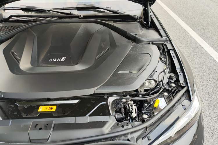 Used BMW i3 2025 eDrive 35 L Engine Bay Left