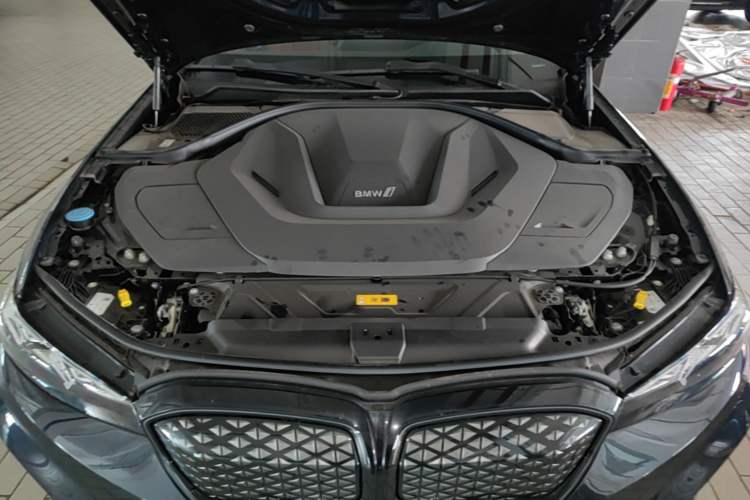 Used BMW i3 2025 eDrive 40 L Midnight Edition Engine Bay