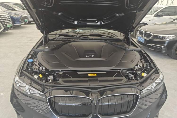 Used BMW i3 2025 eDrive 35 L Engine Bay