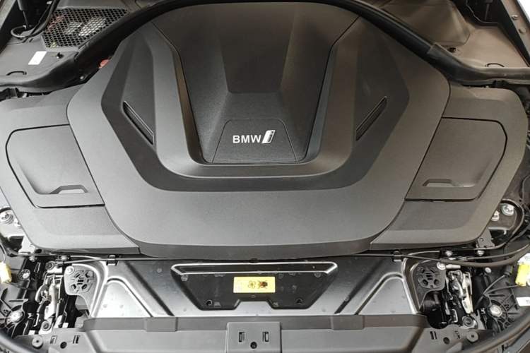 Used BMW i3 2025 eDrive 35 L Engine Bay