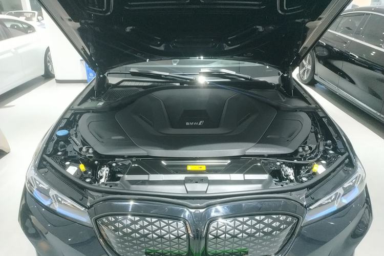 Used BMW i3 2025 eDrive 40 L Midnight Sports Package Engine Bay