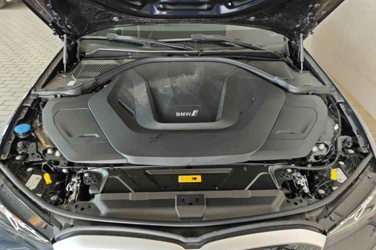 Used BMW i3 2025 eDrive 35 L Engine Bay