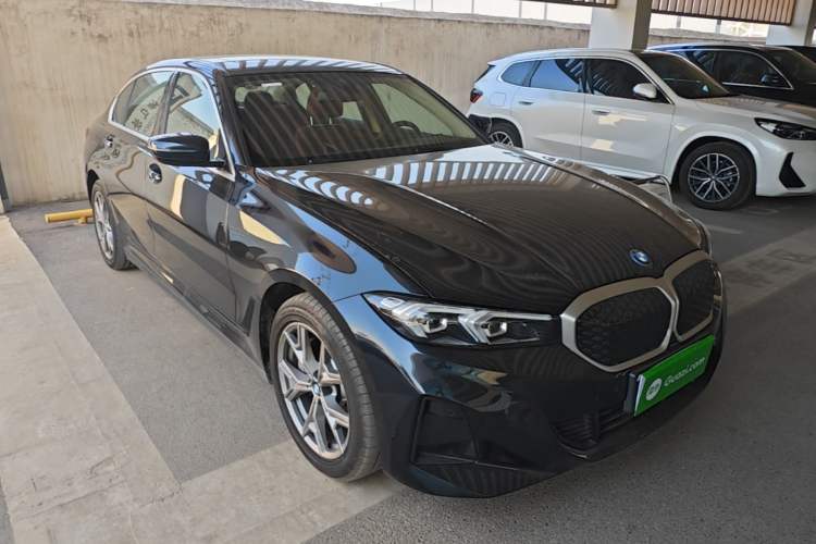Used BMW i3 2025 eDrive 35 L Exterior 1
