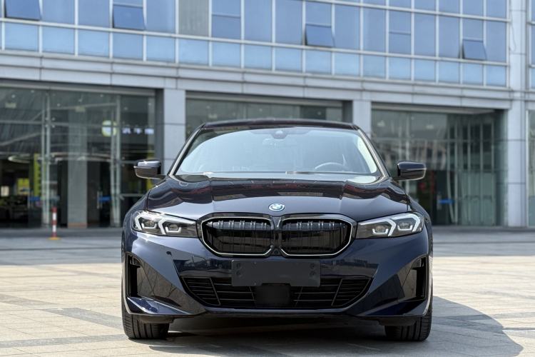 Used BMW i3 2025 eDrive 35 L Exterior 1