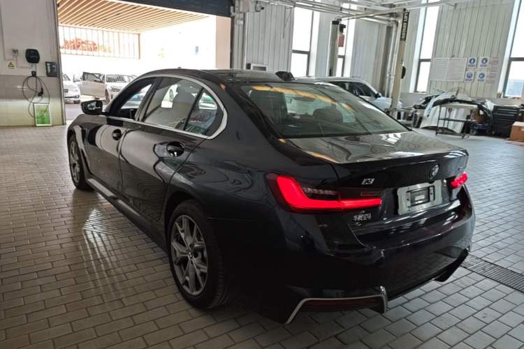 Used BMW i3 2025 eDrive 35 L Exterior 2
