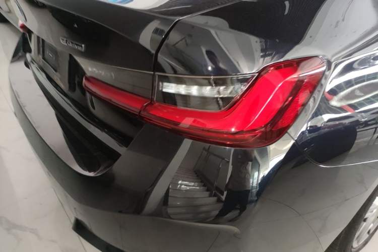 Used BMW i3 2025 eDrive 35 L Exterior 3