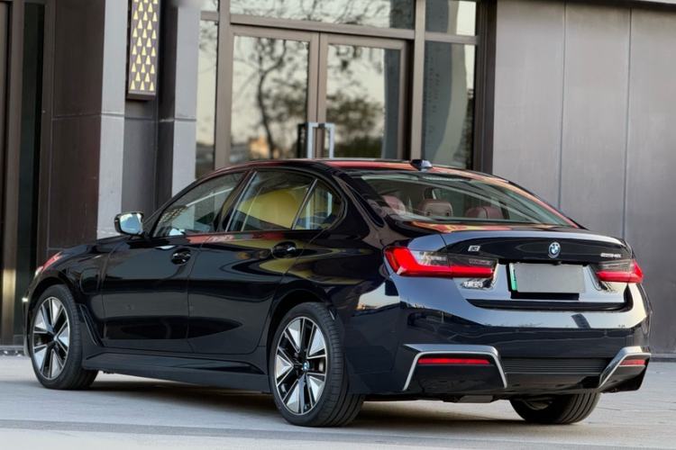 Used BMW i3 2025 eDrive 40 L Midnight Sports Package Exterior 3