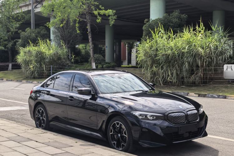 Used BMW i3 2025 eDrive 40 L Midnight Edition Exterior 4