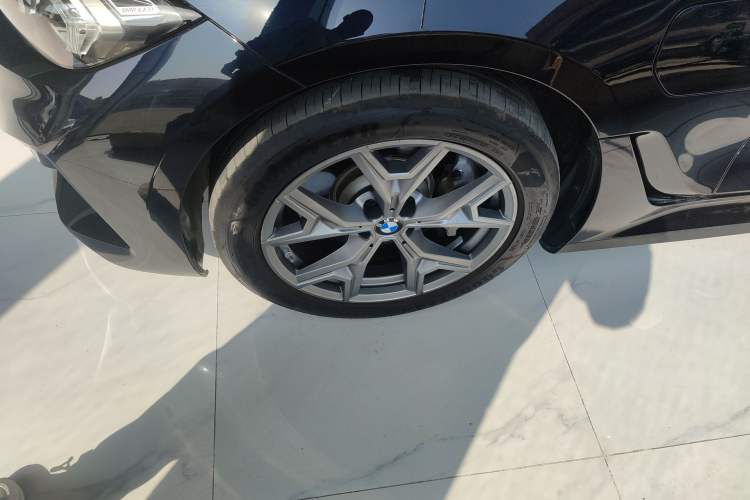 Used BMW i3 2025 eDrive 35 L Exterior 4