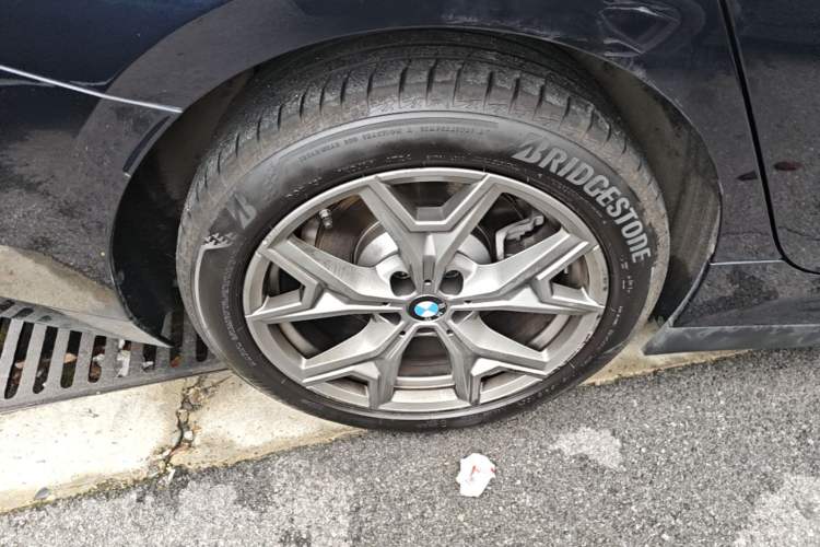 Used BMW i3 2025 eDrive 35 L Exterior 5