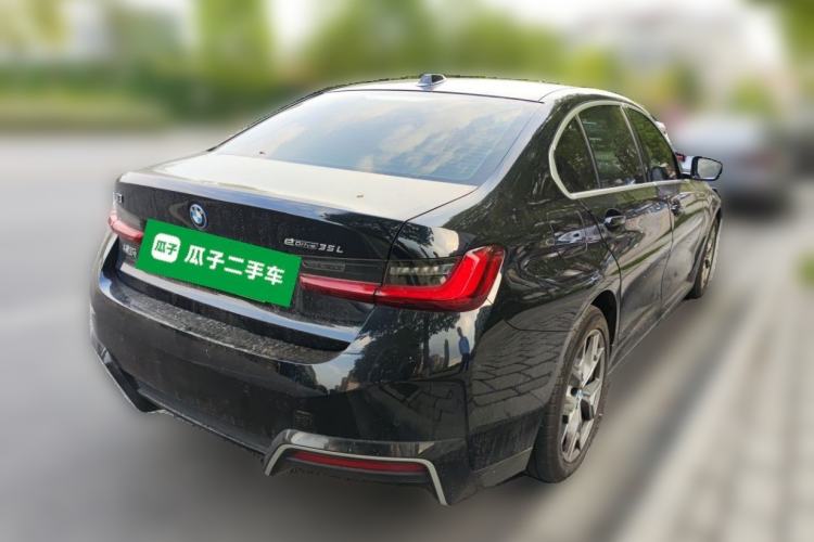 Used BMW i3 2025 eDrive 35 L Exterior 5