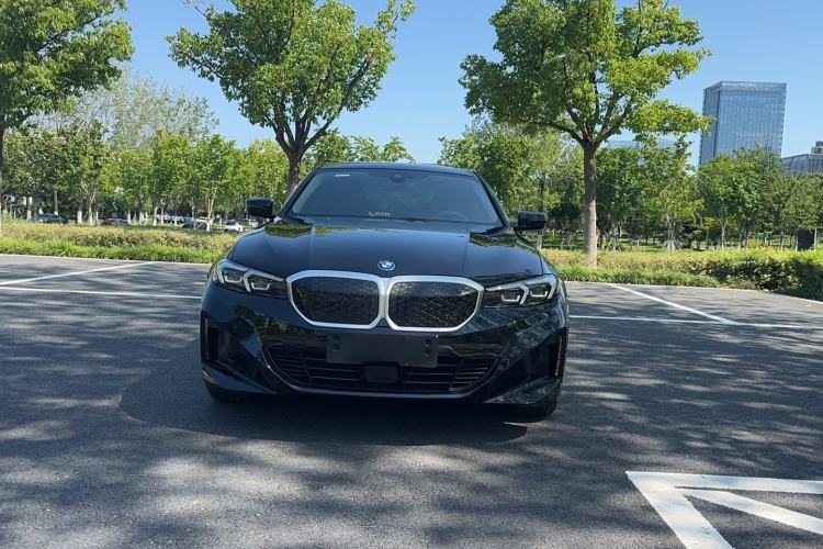 Used BMW i3 2025 eDrive 35 L Exterior 6