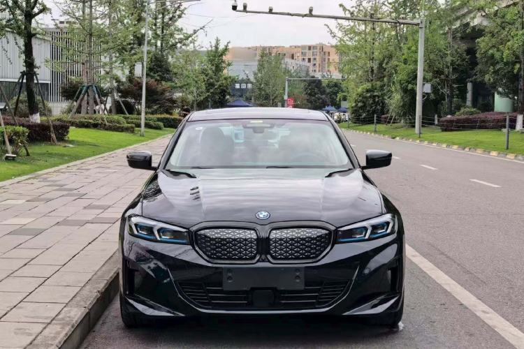 Used BMW i3 2025 eDrive 40 L Midnight Sports Package Front