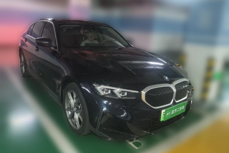 Used BMW i3 2025 eDrive 35 L Front Right 45 Deg