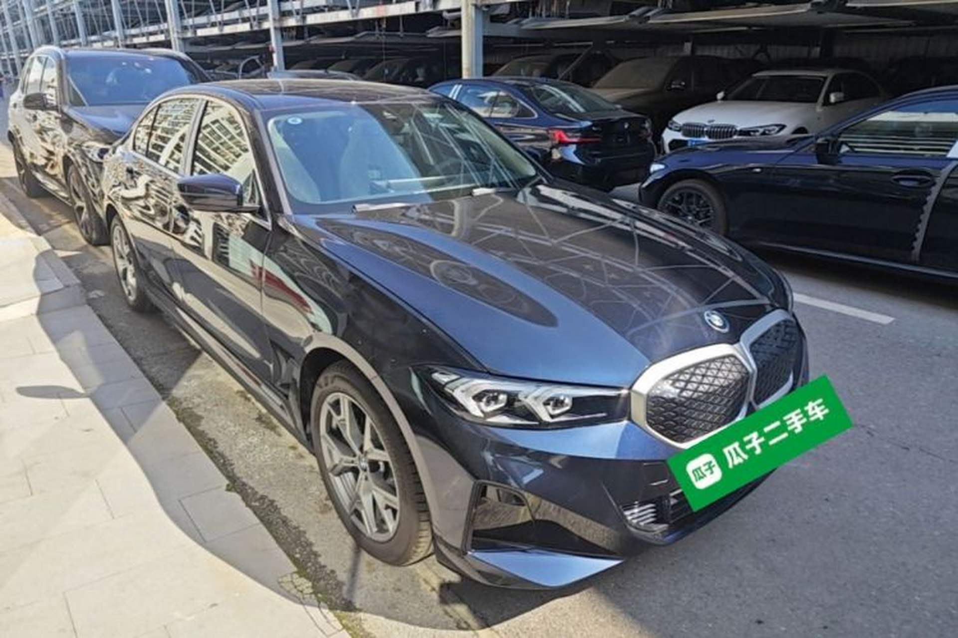 Used BMW i3 2025 eDrive 35 L Front Right 45 Deg