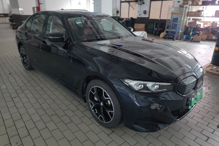 Used BMW i3 2025 eDrive 40 L Midnight Edition Front Right 45 Deg