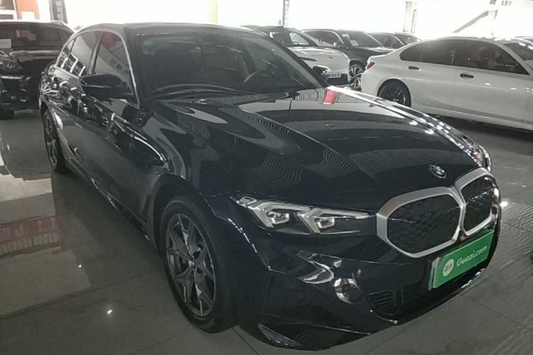 Used BMW i3 2025 eDrive 35 L Front Right 45 Deg