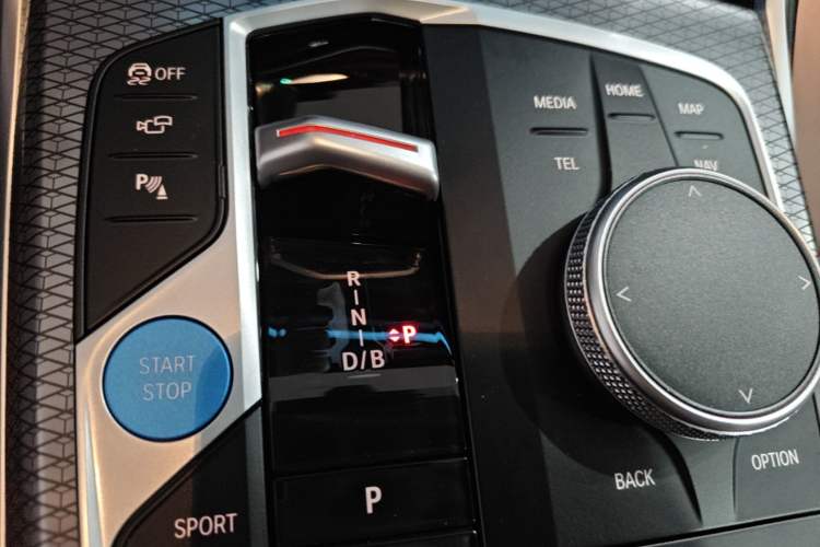 Used BMW i3 2025 eDrive 40 L Midnight Edition Gear Lever