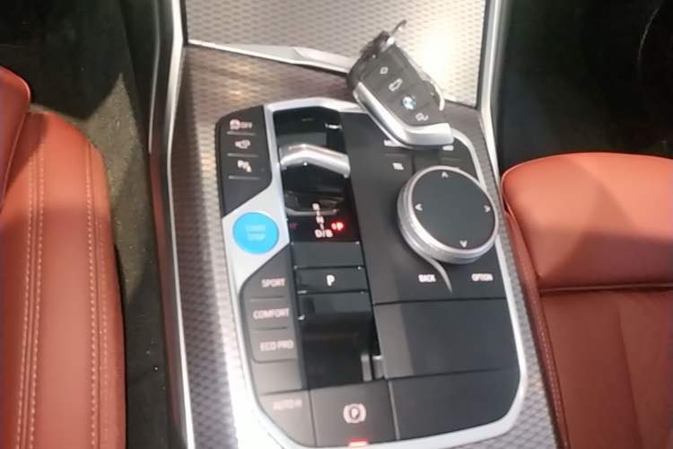 Used BMW i3 2025 eDrive 40 L Midnight Sports Package Gear Lever