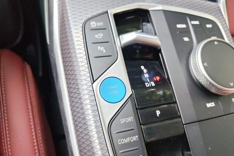 Used BMW i3 2025 eDrive 40 L Midnight Sports Package Gear Lever