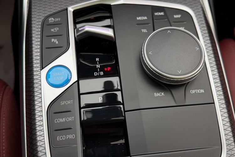 Used BMW i3 2025 eDrive 40 L Midnight Edition Gear Lever