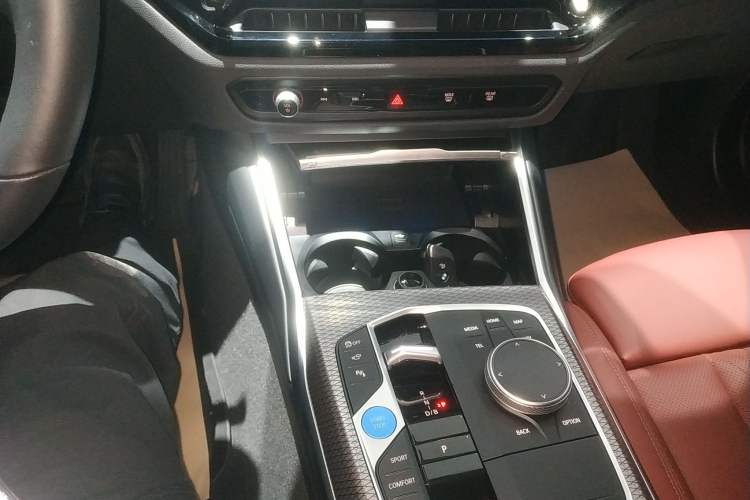 Used BMW i3 2025 eDrive 40 L Midnight Sports Package Gear Lever