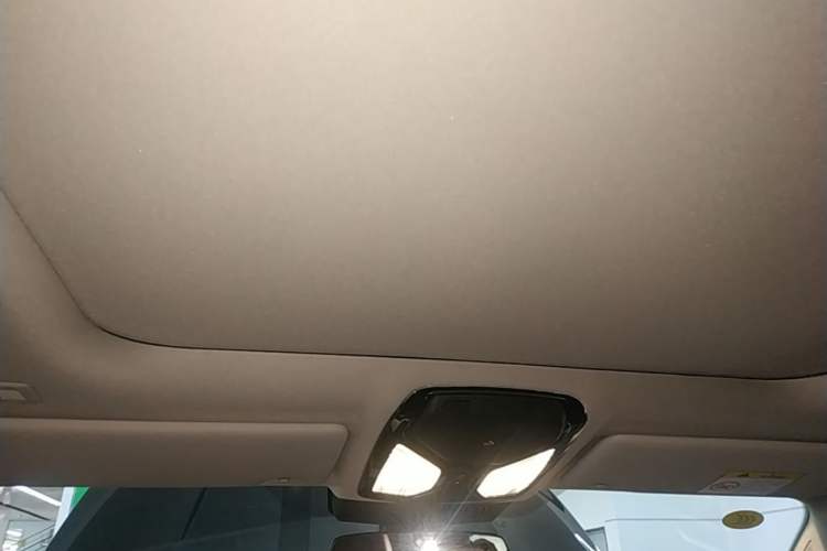 Used BMW i3 2025 eDrive 40 L Midnight Sports Package Headliner