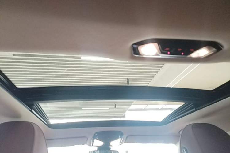 Used BMW i3 2025 eDrive 35 L Headliner
